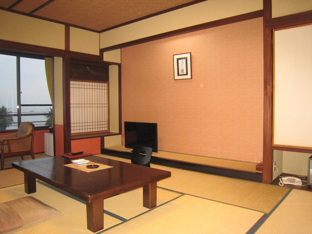 فندق Aichiفي  Utsumionsen Ichizu المظهر الخارجي الصورة